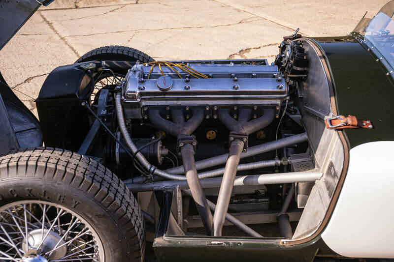 Image 3/41 de Jaguar XK 120 C (C-Type) (1965)