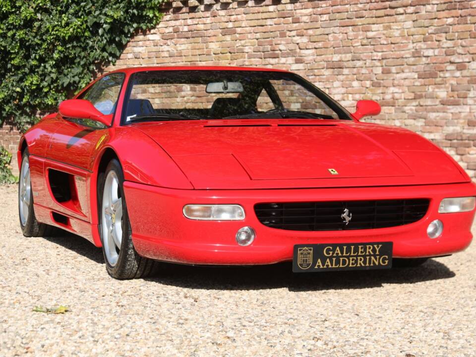 Bild 22/50 von Ferrari F 355 Berlinetta (1996)