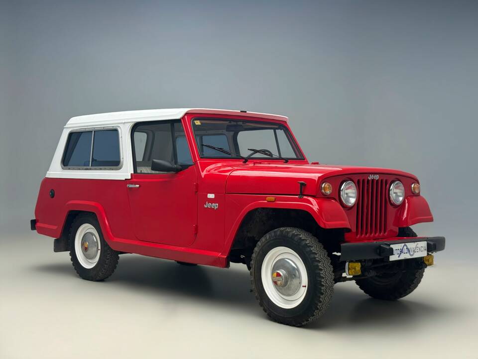 Image 3/20 of Jeep DJ-5F (1977)