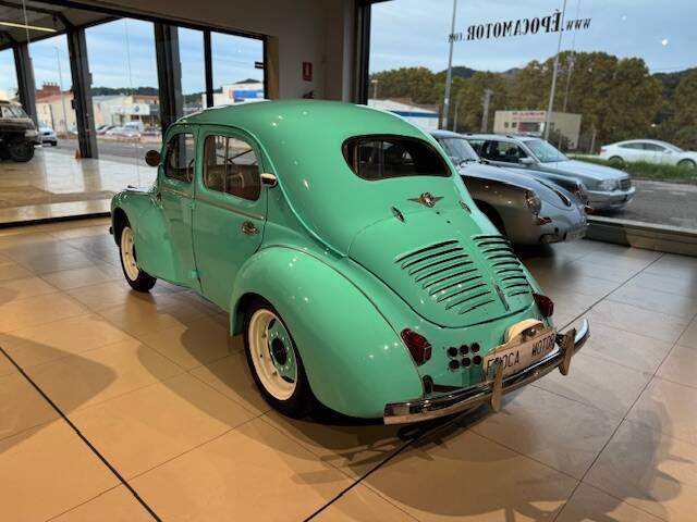 Bild 19/33 von Renault 4 CV (1957)