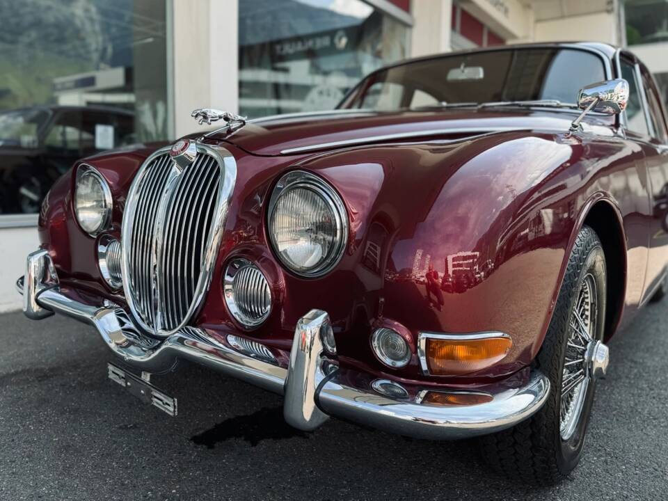 Image 8/25 de Jaguar S-Type 3.8 (1965)