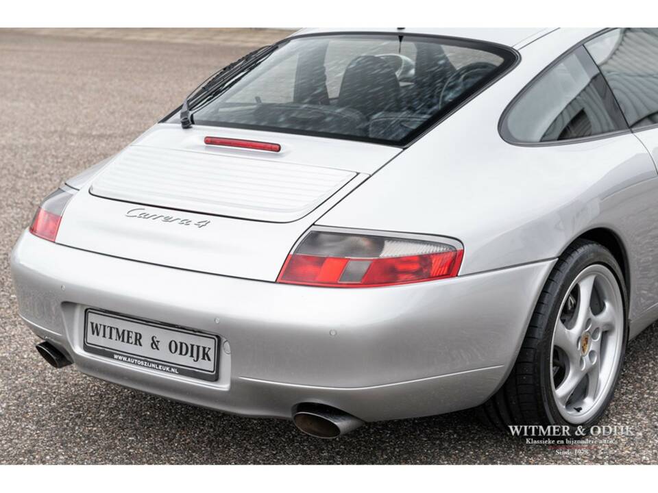 Immagine 9/12 di Porsche 911 Carrera 4 (1999)