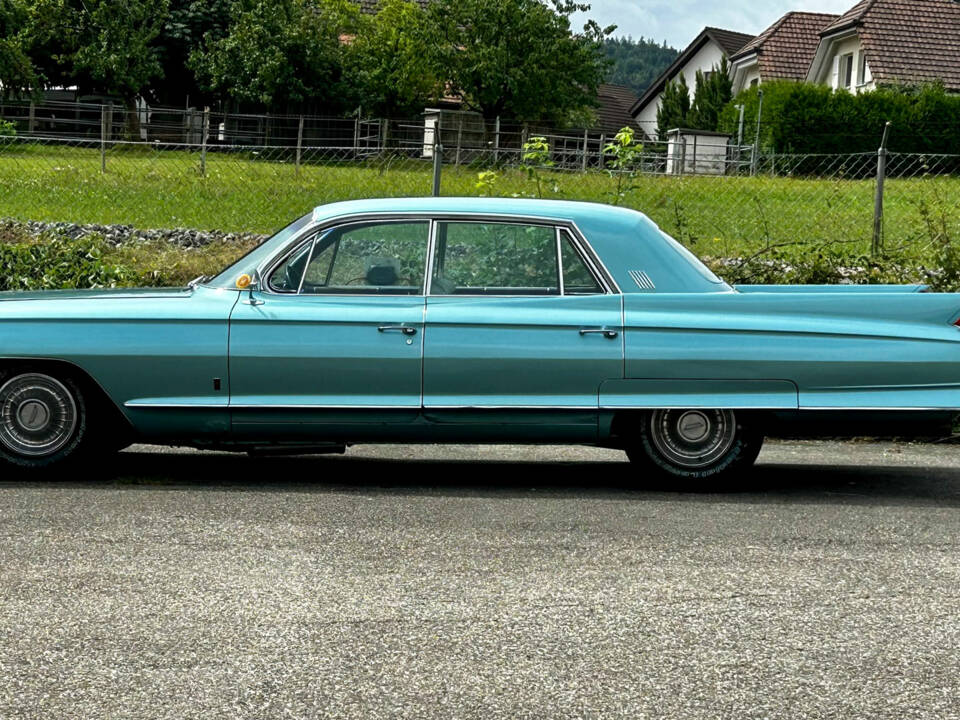 Image 1/11 of Cadillac 75 Fleetwood (1962)