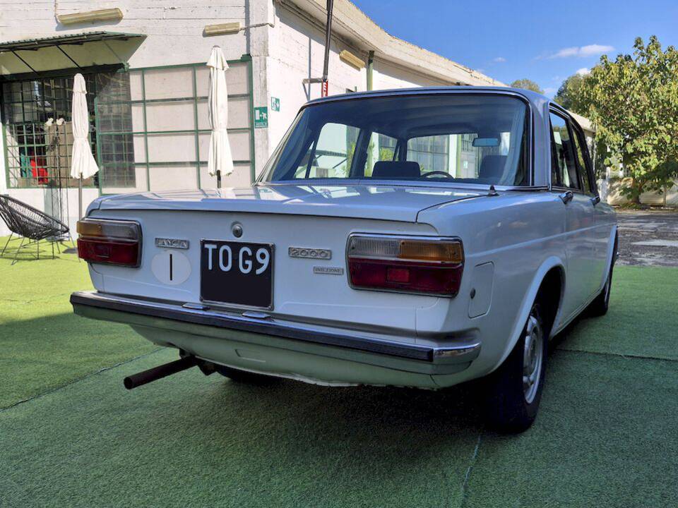 Bild 14/59 von Lancia 2000 Iniezione (1972)