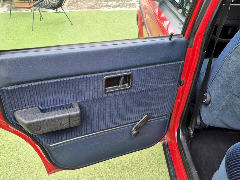 Bild 22/48 von Volvo 245 Super Polar (1992)