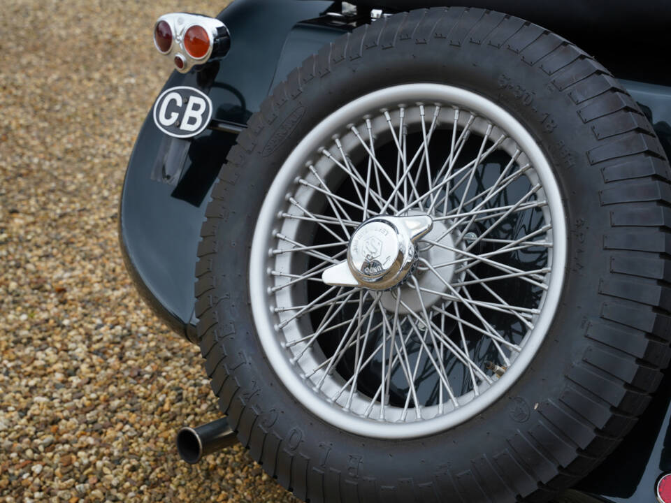 Image 30/50 de Jaguar SS 100 (1965)