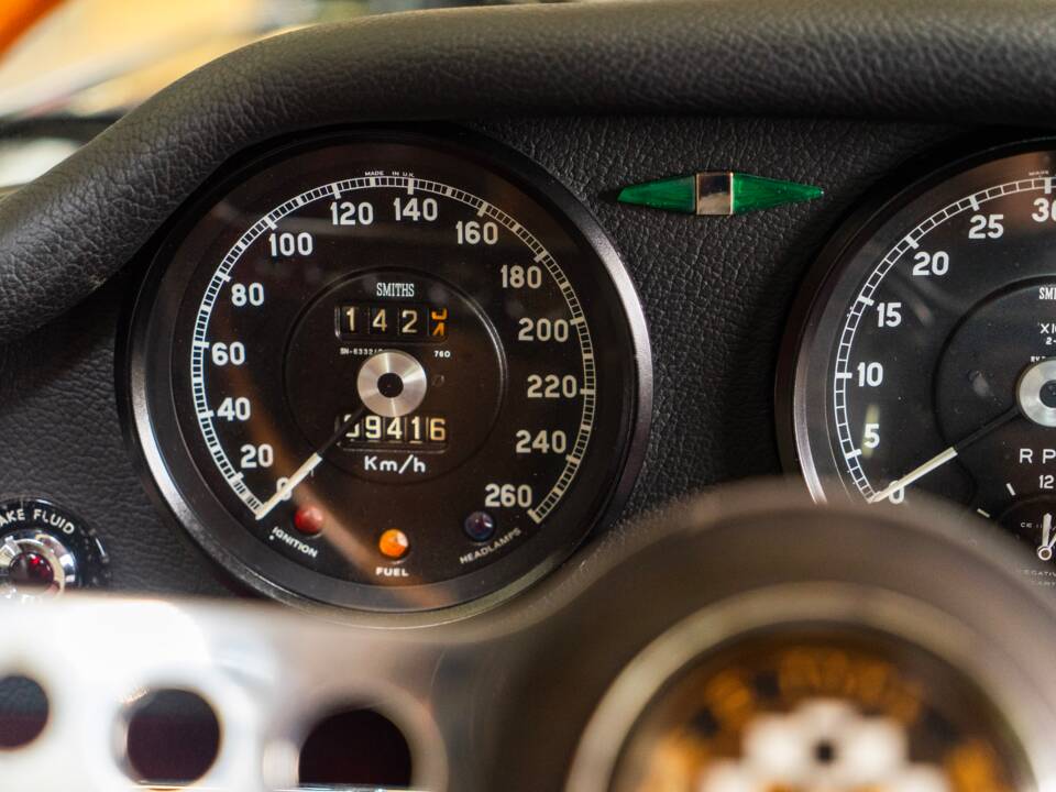 Bild 16/31 von Jaguar E-Type 4.2 (1965)