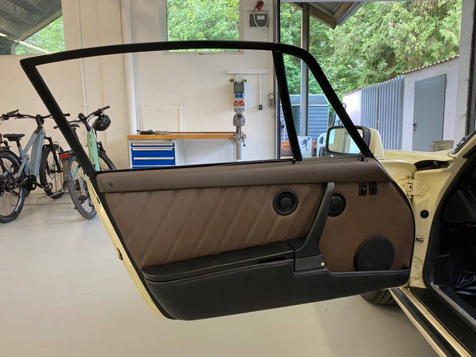 Immagine 18/23 di Porsche 911 SC 3.0 (1981)
