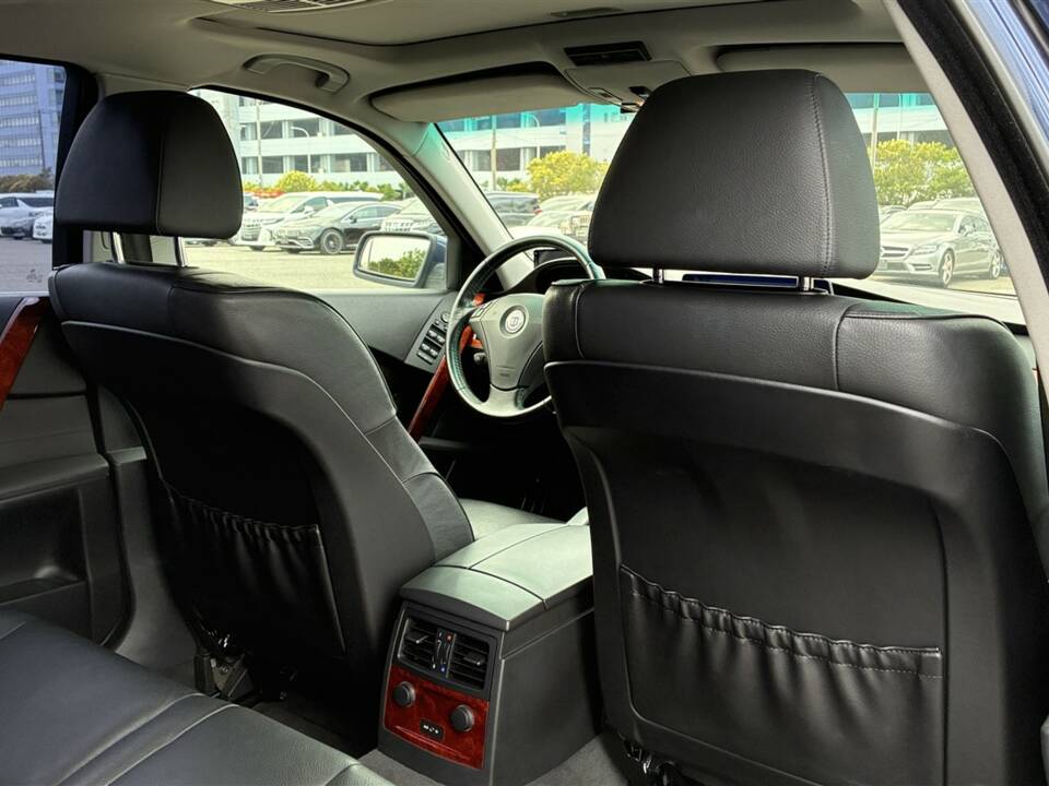 Immagine 28/62 di ALPINA B5 (2007)