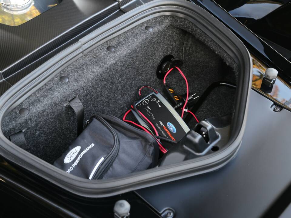 Image 15/50 of Ford GT Carbon Series (2021)