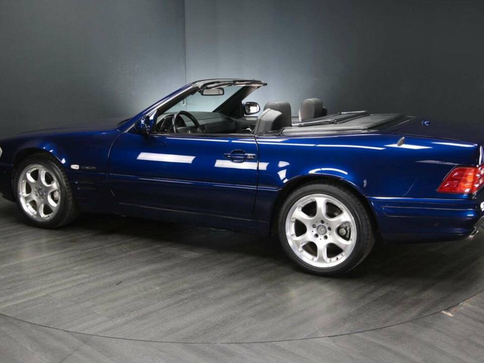 Image 6/49 of Mercedes-Benz SL 500 (2000)