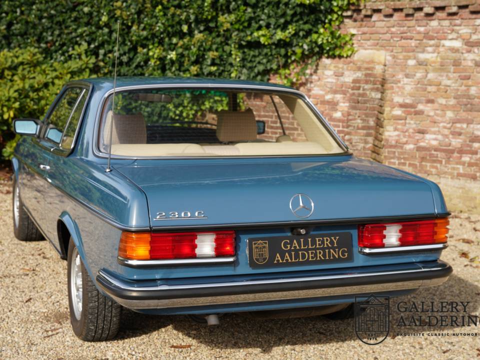 Afbeelding 50/50 van Mercedes-Benz 230 C (1979)