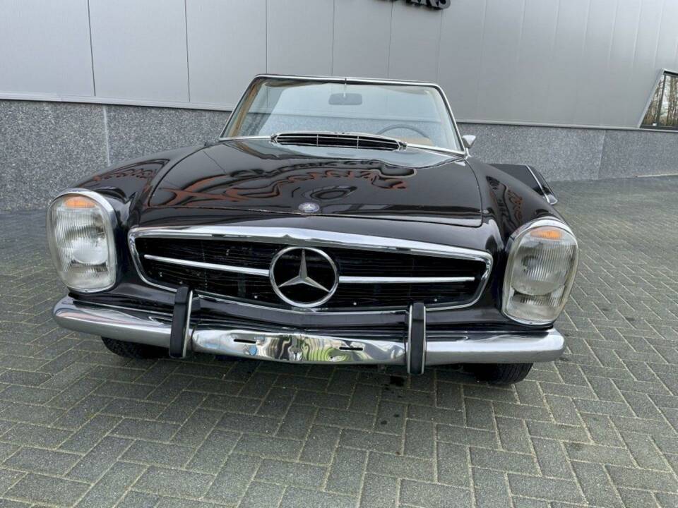 Immagine 5/36 di Mercedes-Benz 280 SL (1969)