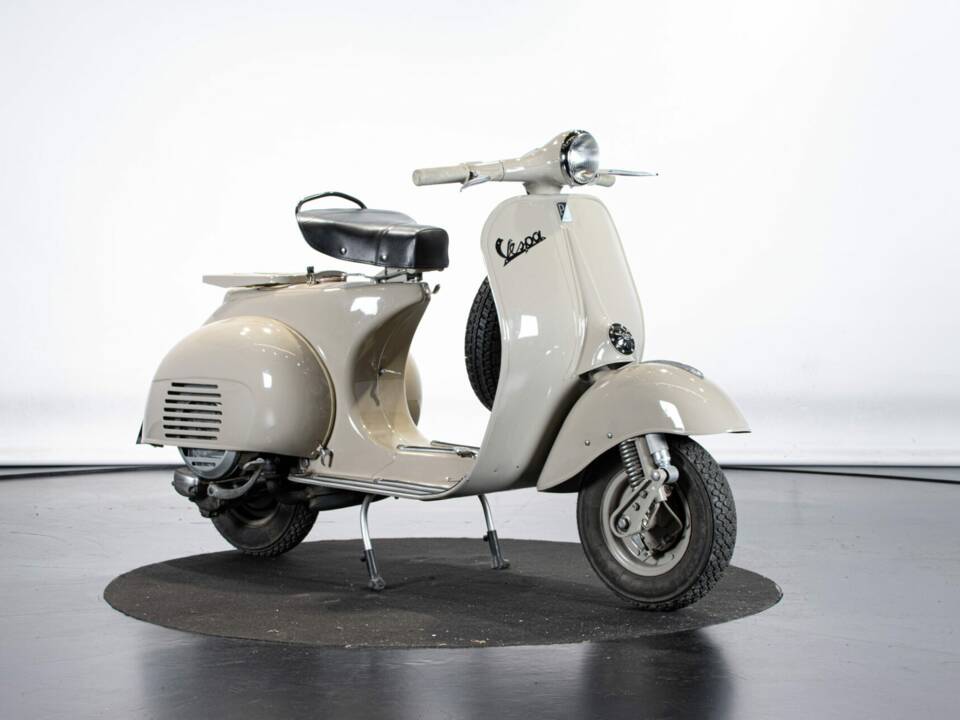 Bild 6/50 von Piaggio Vespa 125 (1959)