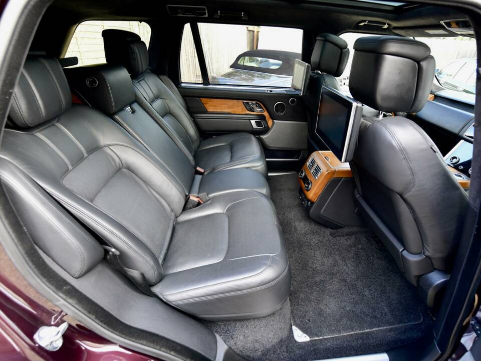 Image 36/50 of Land Rover Range Rover V8 SV Autobiography (2018)