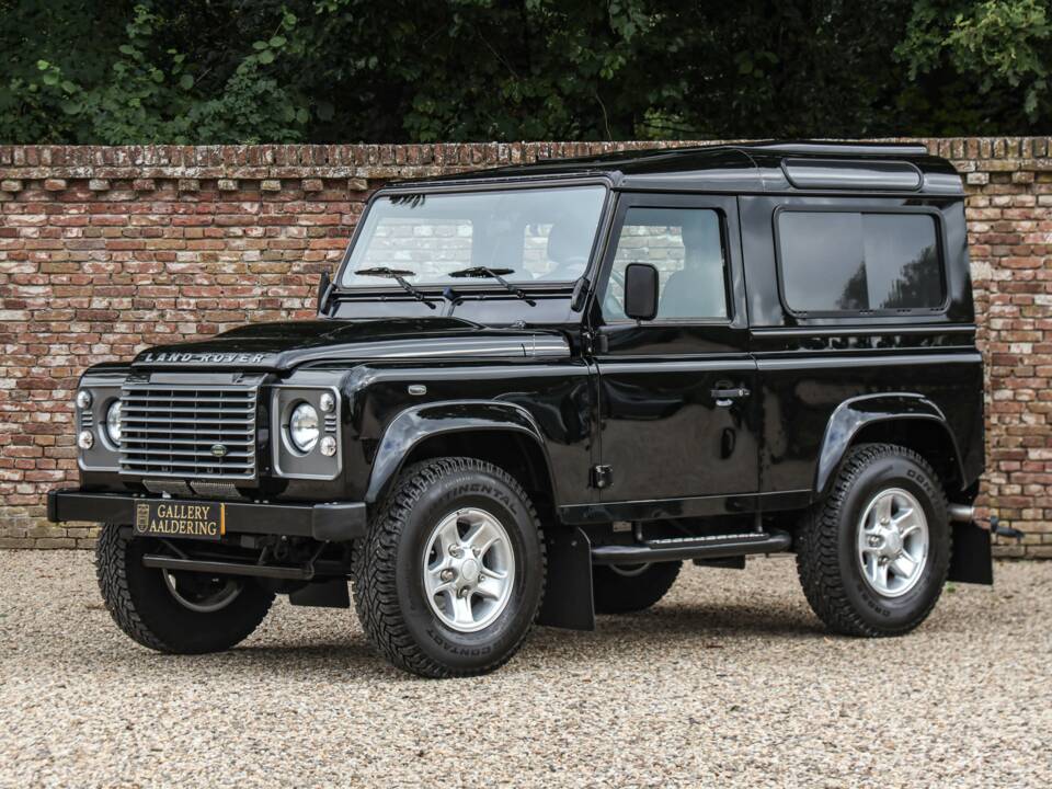 Bild 11/50 von Land Rover Defender 90 (2013)