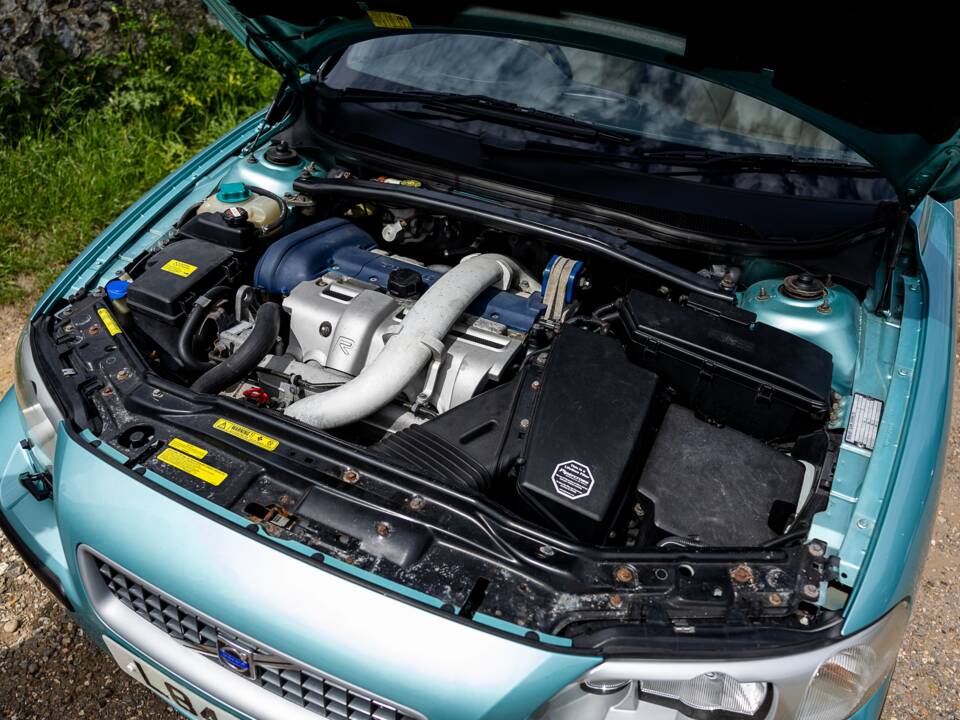 Image 14/50 de Volvo V70 R AWD (2003)