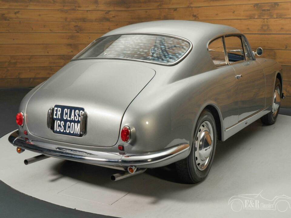 Image 8/19 de Lancia Aurelia B20 GT 2500 (1959)