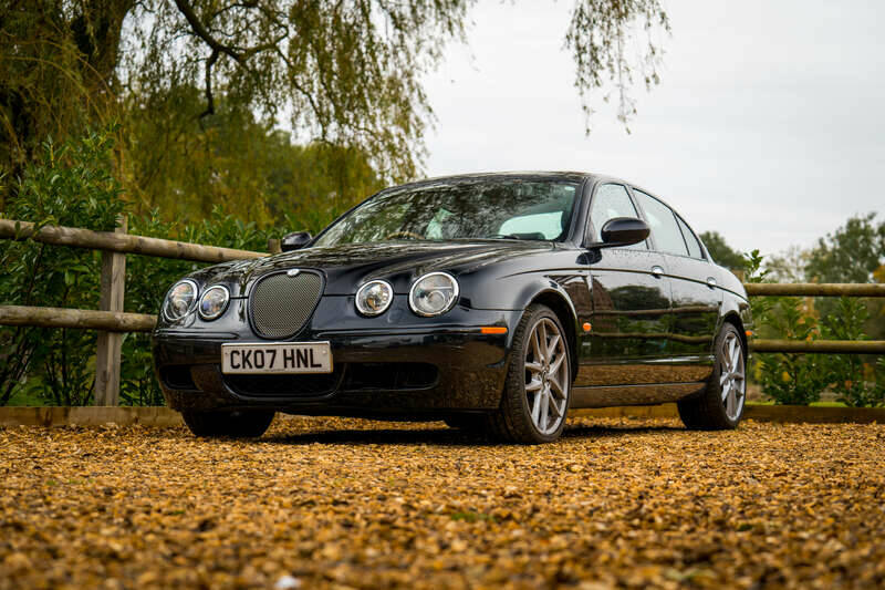 Bild 32/50 von Jaguar S-Type 4.2 V8 R (2007)