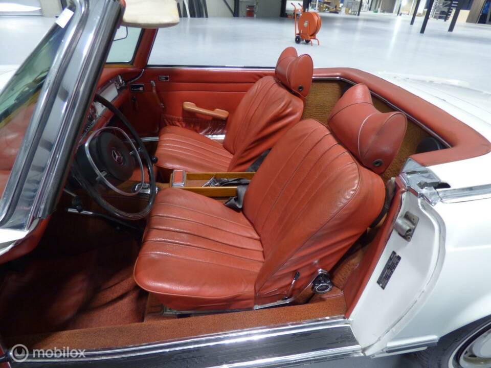 Imagen 19/29 de Mercedes-Benz 280 SL (1970)
