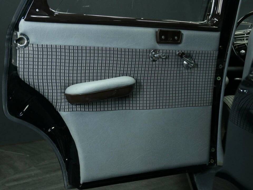 Bild 25/49 von Mercedes-Benz 180 D (1956)