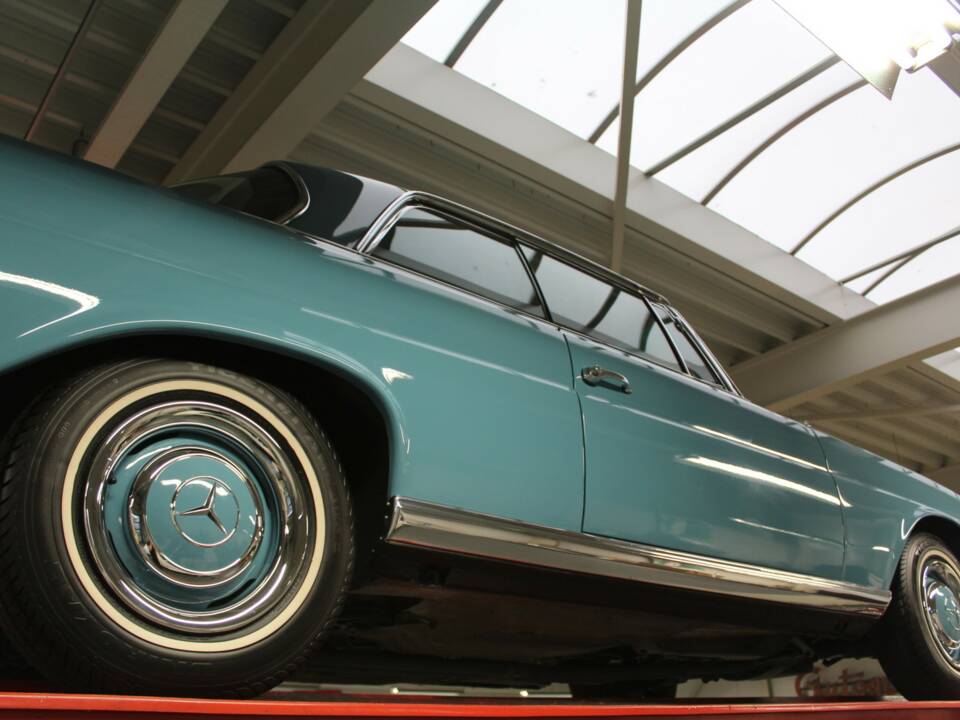 Bild 9/50 von Mercedes-Benz 250 SE (1967)