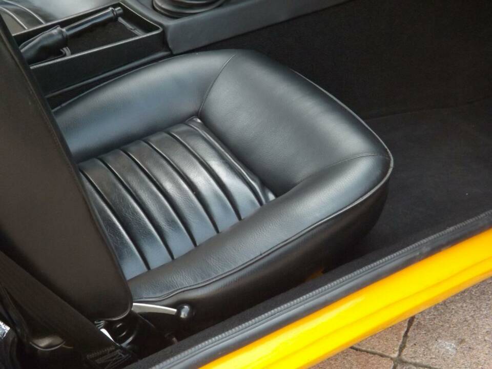 Image 25/50 of Opel GT/J 1900 (1973)