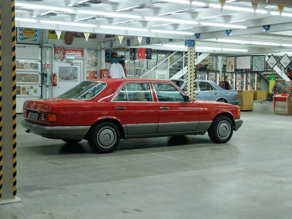 Bild 46/50 von Mercedes-Benz 260 SE (1986)