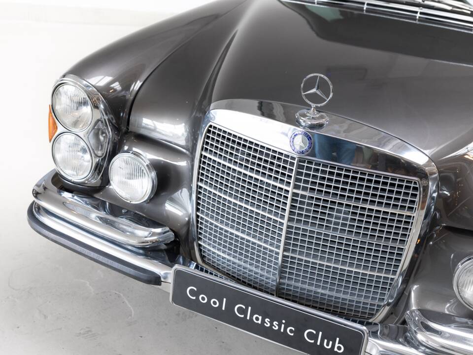Bild 22/32 von Mercedes-Benz 300 SEL 3.5 (1970)