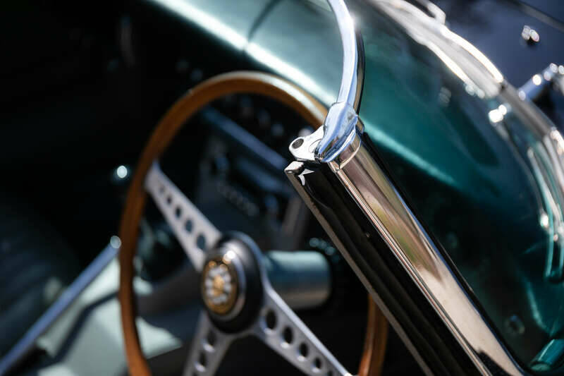 Immagine 22/45 di Jaguar E-Type 4.2 (1966)
