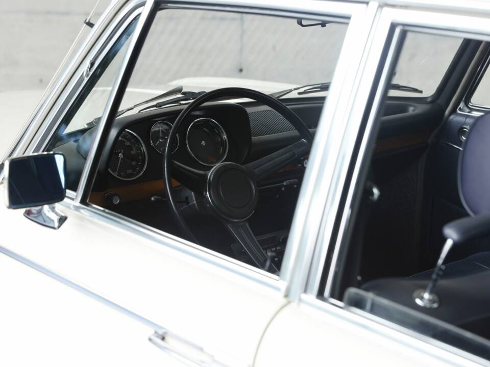 Immagine 48/50 di BMW 2000 (1969)