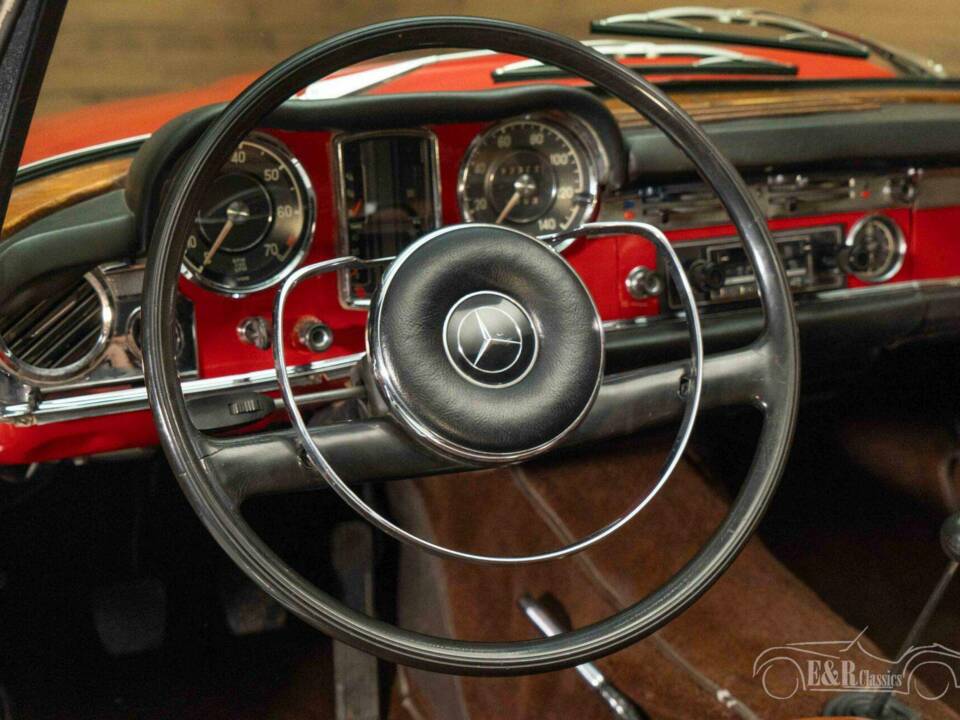 Immagine 13/19 di Mercedes-Benz 230 SL (1967)