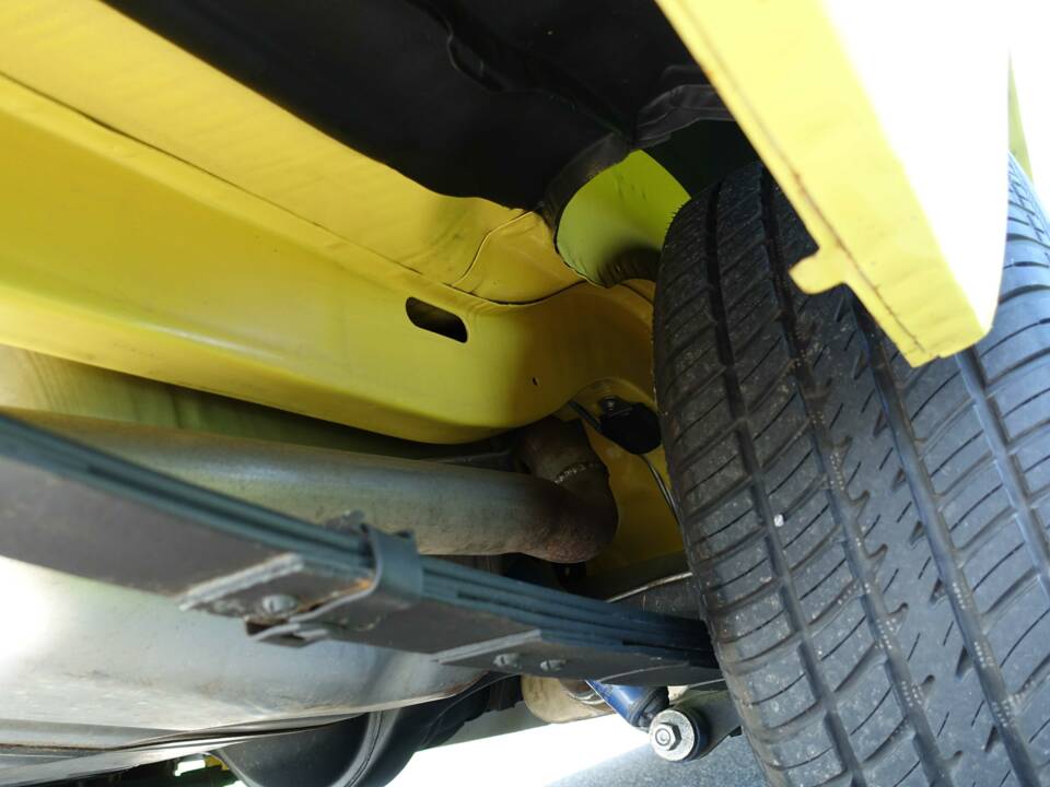 Image 50/57 of Plymouth Duster (1970)