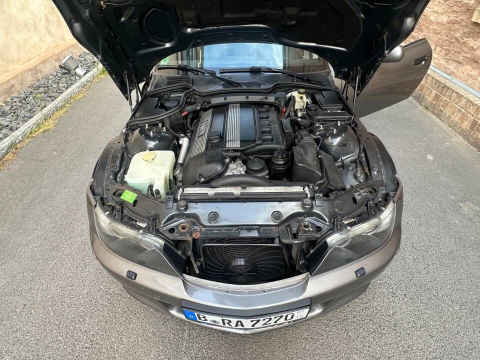 Bild 22/49 von BMW Z3 2.2i (2001)