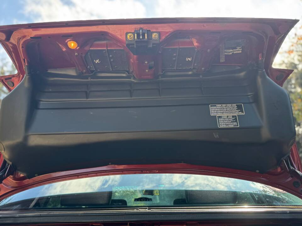 Bild 17/55 von Lancia Thema 8.32 (1991)