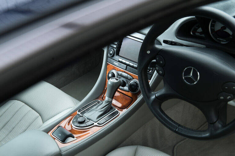 Image 10/14 of Mercedes-Benz SL 65 AMG (2004)