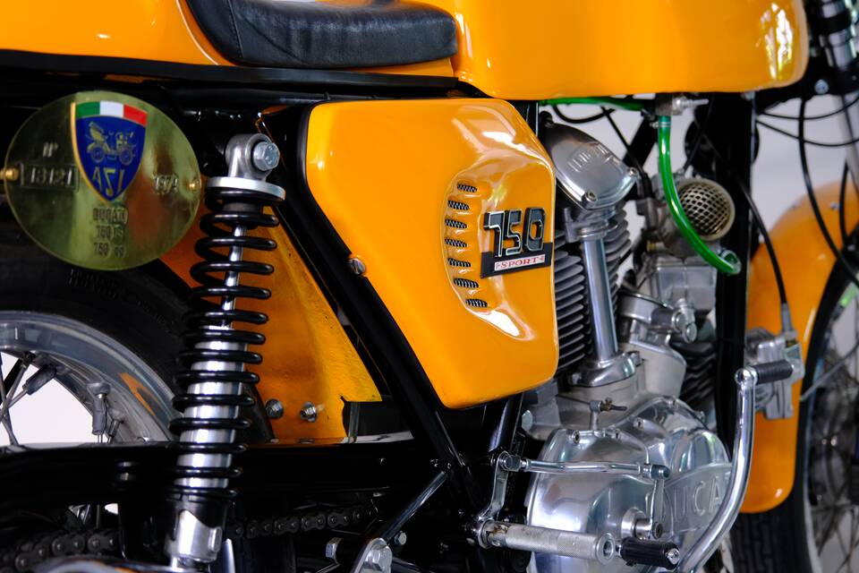 Afbeelding 89/96 van Ducati 750 Sport (1974)