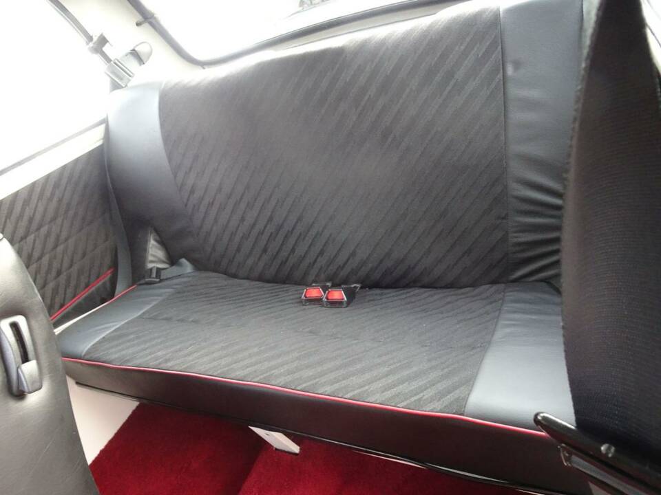 Bild 12/43 von Mini Cooper 1,3i (1995)