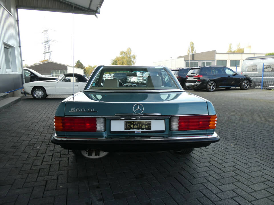 Imagen 5/30 de Mercedes-Benz 560 SL (1986)