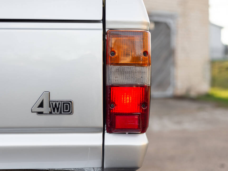 Image 46/100 of Toyota Land Cruiser HJ61 GX (1987)