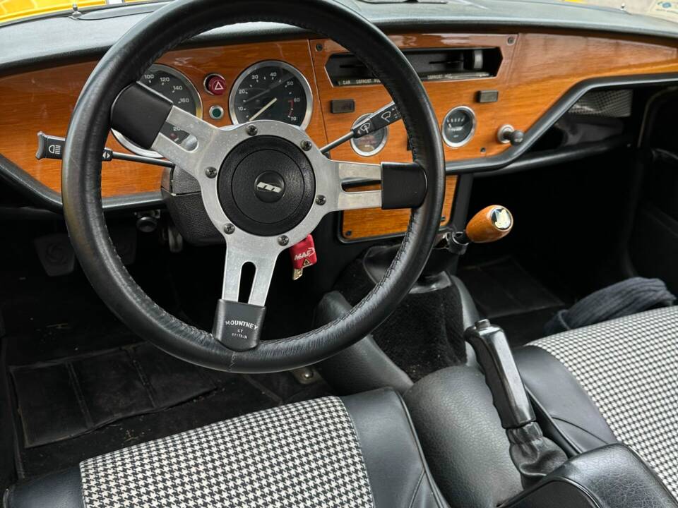 Image 6/6 of Triumph Spitfire 1500 (1977)