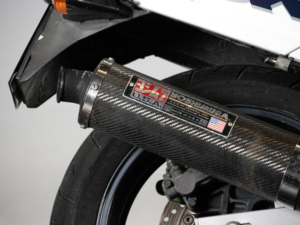 Immagine 14/49 di Honda CBR 1000 RR Fireblade (1995)