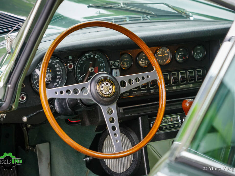 Afbeelding 36/61 van Jaguar E-Type (2+2) (1969)