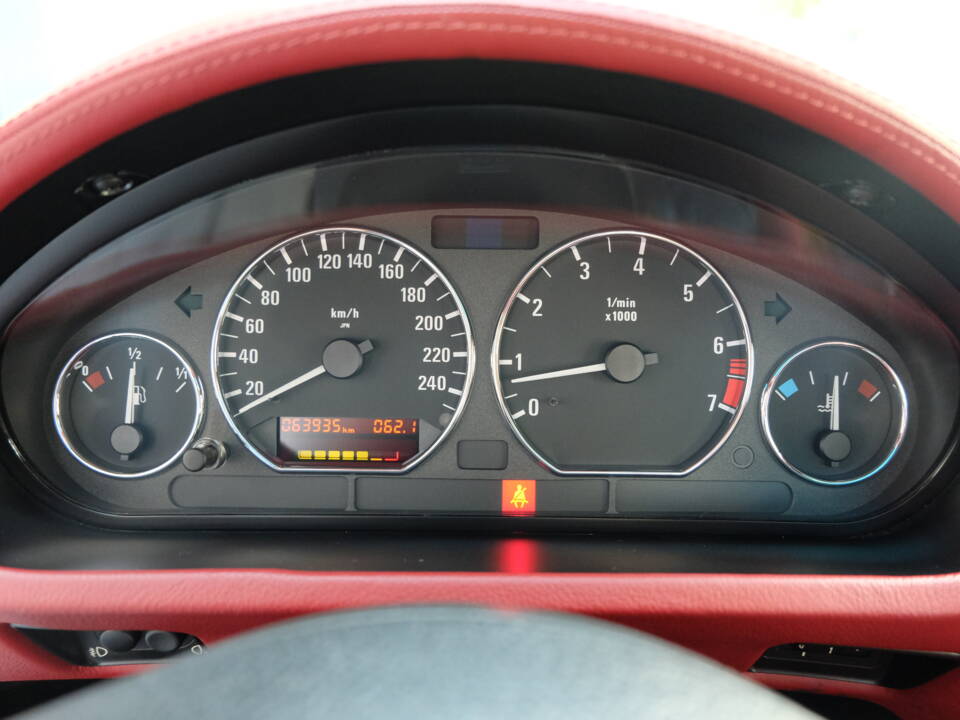 Image 19/60 of BMW Z3 Coupé 3.0 (2001)