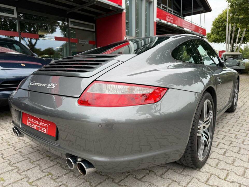 Bild 8/27 von Porsche 911 Carrera 4S (2007)