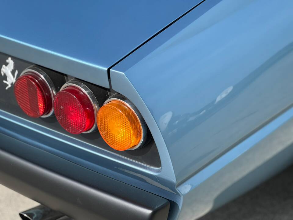 Bild 25/54 von Ferrari 365 GT4 2+2 (1975)
