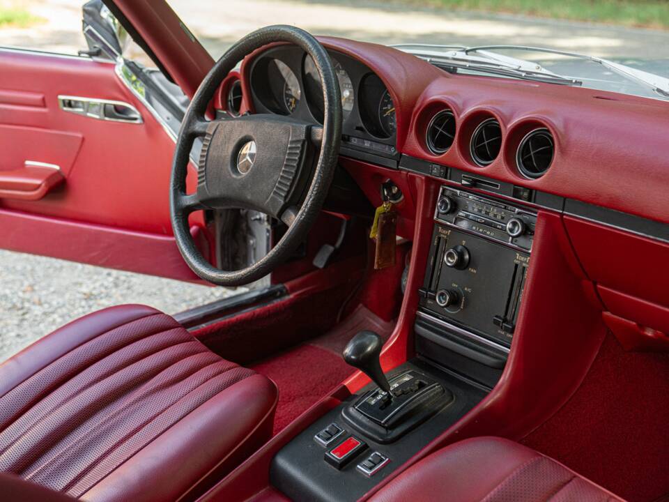Image 26/50 de Mercedes-Benz 450 SL (1977)