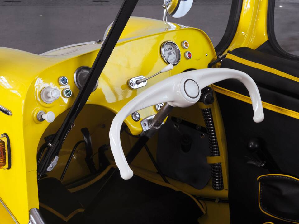 Image 30/43 of Messerschmitt / FMR KR 200 (1959)
