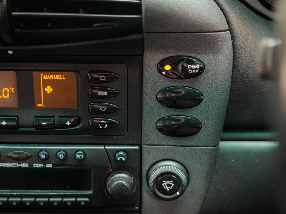 Bild 14/26 von Porsche 911 Carrera 4 (1999)