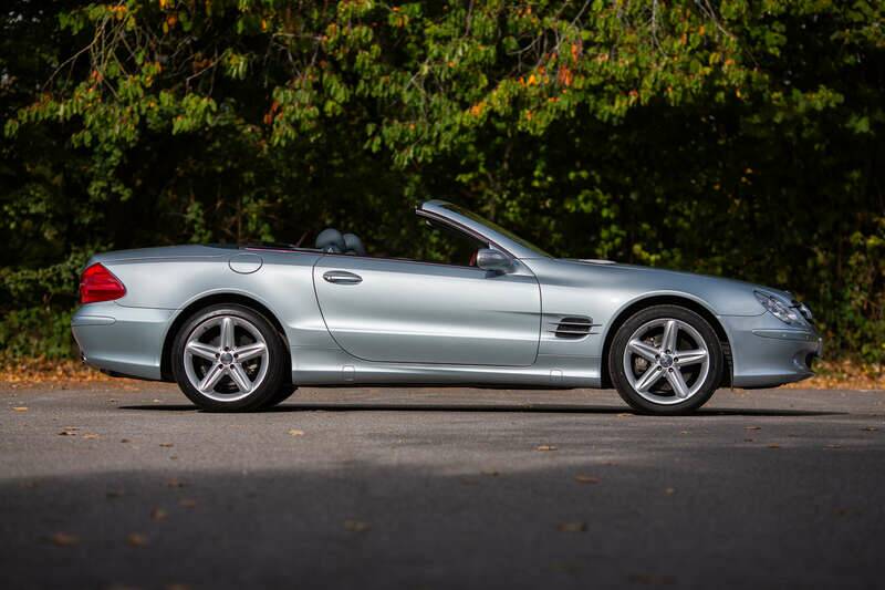 Image 4/50 of Mercedes-Benz SL 500 (2003)